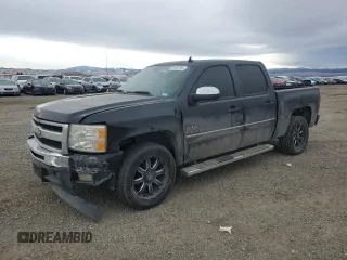 2011 Chevrolet Silverado 1500 LT with VIN 3GCPCSE01BG403395, listed as a Copart auction lot 84087854 with Not Provided miles and Salvage Title. Bid and sale history available at DreamBid. Image 1.