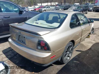 1994 Honda Accord EX with VIN 1HGCD715XRA013027, listed as a IAAI auction lot 41783969 with 255,233 mi miles and . Bid and sale history available at carsss.com. Image 4.