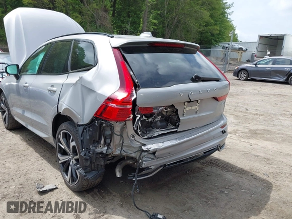 2023 Volvo XC60 Ultimate Dark Theme с VIN YV4062RX5P1347142, выставлен на аукционе IAAI как лот 42370431 с пробегом 19 510 миль миль и . История ставок и продаж доступна на DreamBid. Изображение 6.