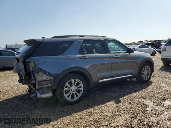 2024 Ford Explorer XLT with VIN 1FMSK7DH1RGA88701, listed as a Copart auction lot 51088365 with 10,282 mi miles and Salvage Title. Bid and sale history available at DreamBid. Image 3.