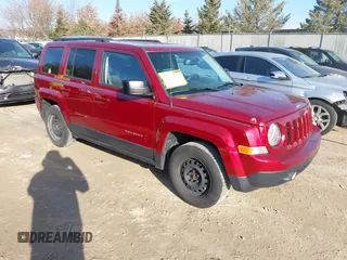 2017 Jeep Patriot Sport z VIN 1C4NJPBB8HD164627, wystawiony jako IAAI lot #41794168 z przebiegiem 113 079 mil mil oraz . Historia ofert i sprzedaży dostępna na DreamBid. Obrazek 1.