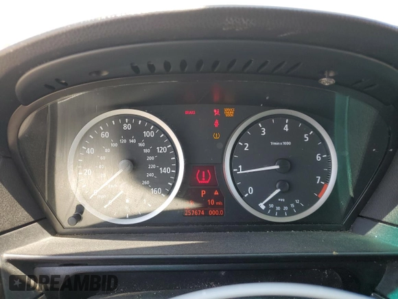 2006 BMW 5 Series 525i with VIN WBANE535X6CK91543, listed as a Copart auction lot 54925235 with 257,674 mi miles and Salvage Title. Bid and sale history available at DreamBid. Image 9.