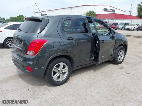 2020 Chevrolet Trax LS with VIN 3GNCJKSB6LL216633, listed as a IAAI auction lot 41861249 with 52,192 mi miles. Bid and sale history available at carsss.com. Image 4.