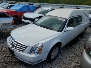 2011 Cadillac DTS Professional Funeral Coach z VIN 1GE8K8C61BU500179, wystawiony jako Copart lot #49271975 z przebiegiem 33 781 mil mil oraz Czysty tytuł • Clean title. Historia ofert i sprzedaży dostępna na DreamBid. Obrazek 1.