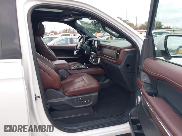 2023 Ford Expedition Max Limited z VIN 1FMJK2A86PEA55771, wystawiony jako IAAI lot #41290472 z przebiegiem 39 663 mil mil oraz . Historia ofert i sprzedaży dostępna na DreamBid. Obrazek 5.
