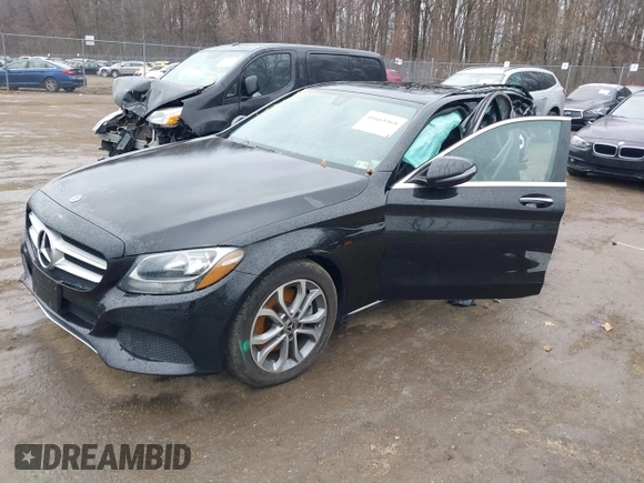 2018 Mercedes-Benz C 300 с VIN 55SWF4KB5JU242766, выставлен на аукционе IAAI как лот 41663368 с пробегом 79 959 миль миль и . История ставок и продаж доступна на DreamBid. Изображение 2.