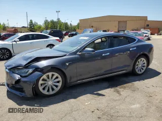 2017 Tesla Model S 100D z VIN 5YJSA1E28HF227830, wystawiony jako Copart lot #54448175 z przebiegiem 203 357 mil mil oraz Szkoda całkowita • Salvage title. Historia ofert i sprzedaży dostępna na DreamBid. Obrazek 1.