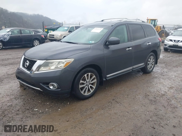 2014 Nissan Pathfinder SV with VIN 5N1AR2MM2EC607490, listed as a IAAI auction lot 42015773 with 139,905 mi miles. Bid and sale history available at carsss.com. Image 2.