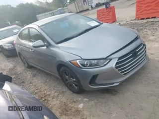 2017 Hyundai Elantra SE z VIN 5NPD84LF8HH007410, wystawiony jako IAAI lot #42023627 z przebiegiem 154 966 mil mil oraz . Historia ofert i sprzedaży dostępna na DreamBid. Obrazek 1.