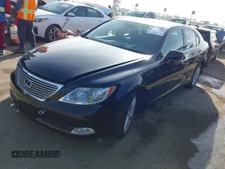 2008 Lexus LS 460 z VIN JTHBL46F285057509, wystawiony jako IAAI lot #41226492 z przebiegiem 132 616 mil mil oraz . Historia ofert i sprzedaży dostępna na DreamBid. Obrazek 2.