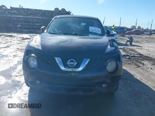 2015 Nissan Juke S with VIN JN8AF5MR6FT508686, listed as a IAAI auction lot 41214220 with 137,619 mi miles. Bid and sale history available at carsss.com. Image 12.