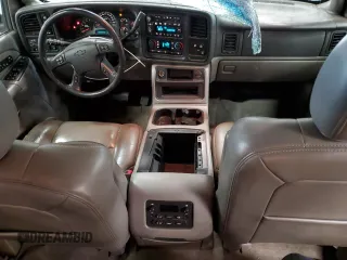 2005 Chevrolet Suburban Z71 with VIN 3GNFK16Z55G218316, listed as a Copart auction lot 49315115 with 209,349 mi miles and Non Repairable. Bid and sale history available at carsss.com. Image 8.