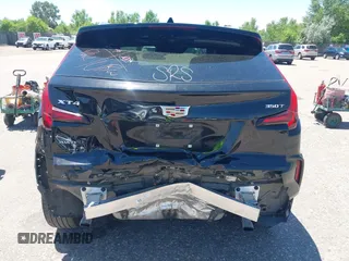 2024 Cadillac XT4 AWD Premium Luxury z VIN 1GYFZDR44RF144801, wystawiony jako IAAI lot #42646613 z przebiegiem 37 358 mil mil oraz . Historia ofert i sprzedaży dostępna na DreamBid. Obrazek 17.