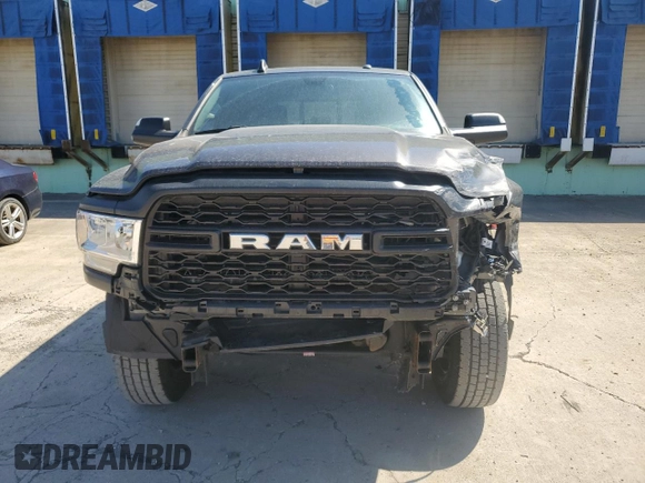 2022 Ram 2500 Tradesman with VIN 3C6UR5HJXNG157305, listed as a Copart auction lot 52484455 with 35,973 mi miles and Salvage title. Bid and sale history available at DreamBid. Image 5.