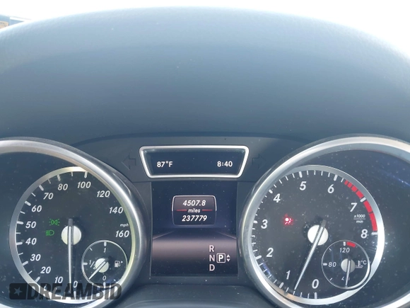 2015 Mercedes-Benz M 350 with VIN 4JGDA5HB4FA577677, listed as a IAAI auction lot 42518630 with 237,779 mi miles and . Bid and sale history available at DreamBid. Image 7.
