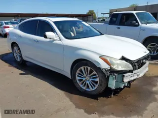 2011 Infiniti M37 with VIN JN1BY1AP4BM323761, listed as a IAAI auction lot 42007906 with 1 mi miles. Bid and sale history available at carsss.com. Image 1.