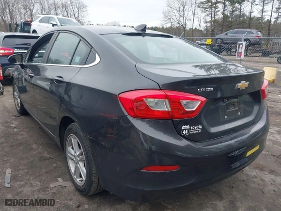 2017 Chevrolet Cruze LT with VIN 1G1BE5SM7H7134443, listed as a IAAI auction lot 41831648 with 108,376 mi miles. Bid and sale history available at carsss.com. Image 3.