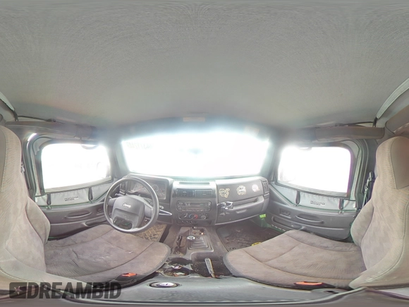 2004 Jeep Wrangler SE with VIN 1J4FA29124P769475, listed as a Copart auction lot 64371244 with 136,877 mi miles and Salvage title. Bid and sale history available at DreamBid. Image 14.