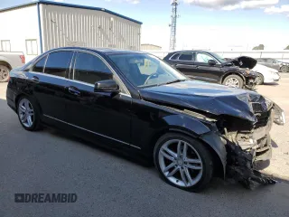 2013 Mercedes-Benz C 250 Sport z VIN WDDGF4HB9DA754630, wystawiony jako Copart lot #56878755 z przebiegiem 181 668 mil mil oraz Szkoda całkowita • Salvage title. Historia ofert i sprzedaży dostępna na DreamBid. Obrazek 4.