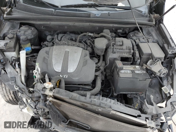 2013 Kia Sorento LX with VIN 5XYKT4A2XDG402146, listed as a Copart auction lot 47826415 with 199,943 mi miles and Salvage Title. Bid and sale history available at carsss.com. Image 14.
