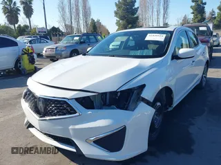 2019 Acura ILX Premium with VIN 19UDE2F72KA012362, listed as a IAAI auction lot 41449524 with 35,682 mi miles and . Bid and sale history available at DreamBid. Image 2.