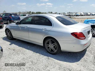 2019 Mercedes-Benz E 300 with VIN WDDZF4JB6KA526567, listed as a Copart auction lot 54057835 with 86,585 mi miles and Salvage Title. Bid and sale history available at DreamBid. Image 2.