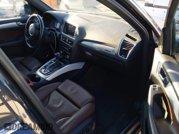 2017 Audi Q5 Premium Plus z VIN WA1M2AFP3HA053538, wystawiony jako IAAI lot #41866353 z przebiegiem 98 727 mil mil oraz . Historia ofert i sprzedaży dostępna na DreamBid. Obrazek 5.