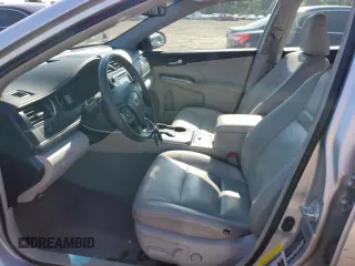 2012 Toyota Camry XLE z VIN 4T1BD1FK6CU010214, wystawiony jako Copart lot #57690544 z przebiegiem 77 943 mil mil oraz Szkoda całkowita • Salvage title. Historia ofert i sprzedaży dostępna na DreamBid. Obrazek 7.