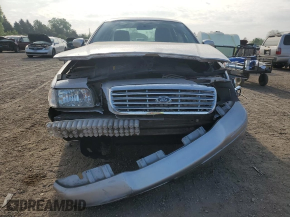 2011 Ford Crown Victoria LX z VIN 2FABP7EVXBX155506, wystawiony jako Copart lot #56899375 z przebiegiem 177 956 mil mil oraz Szkoda całkowita • Salvage title. Historia ofert i sprzedaży dostępna na DreamBid. Obrazek 5.