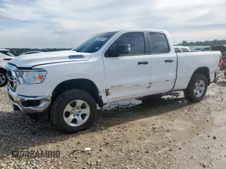 2024 Ram 1500 Big Horn z VIN 1C6RRFBG6RN136764, wystawiony jako Copart lot #55326125 z przebiegiem 20 976 mil mil oraz Szkoda całkowita • Salvage title. Historia ofert i sprzedaży dostępna na DreamBid. Obrazek 1.