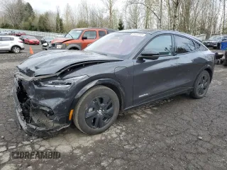 2022 Ford Mustang Mach-E California Route 1 z VIN 3FMTK2SU6NMA24564, wystawiony jako Copart lot #51818145 z przebiegiem 31 939 mil mil oraz Szkoda całkowita • Salvage title. Historia ofert i sprzedaży dostępna na DreamBid. Obrazek 1.