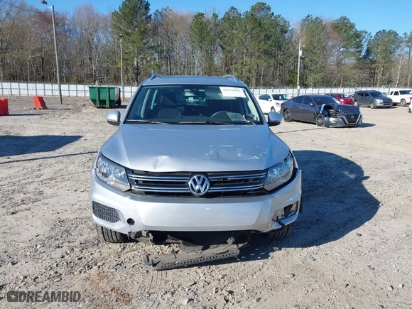 2017 Volkswagen Tiguan Wolfsburg Edition with VIN WVGSV7AX8HK009961, listed as a IAAI auction lot 41822883 with 70,911 mi miles. Bid and sale history available at carsss.com. Image 12.