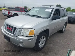2006 GMC Envoy SLE z VIN 1GKDT13S662317827, wystawiony jako IAAI lot #42403954 z przebiegiem 132 761 mil mil oraz . Historia ofert i sprzedaży dostępna na DreamBid. Obrazek 2.