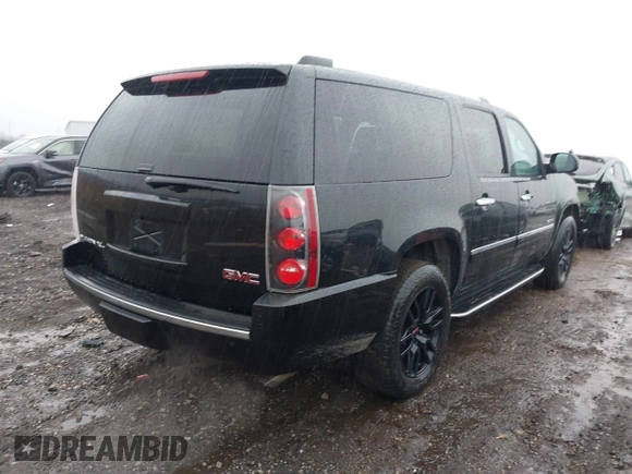 2014 GMC Yukon XL Denali with VIN 1GKS2MEF2ER219511, listed as a IAAI auction lot 41101470 with 187,326 mi miles. Bid and sale history available at carsss.com. Image 4.