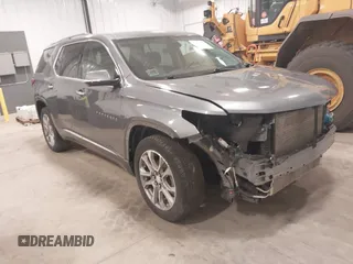 2020 Chevrolet Traverse Premier with VIN 1GNEVKKW5LJ178996, listed as a IAAI auction lot 41335188 with 82,397 mi miles. Bid and sale history available at carsss.com. Image 1.
