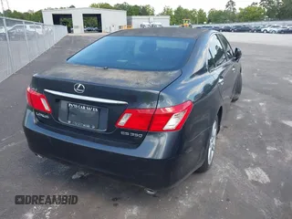 2007 Lexus ES 330 z VIN JTHBJ46G172131615, wystawiony jako IAAI lot #42429629 z przebiegiem 239 757 mil mil oraz . Historia ofert i sprzedaży dostępna na DreamBid. Obrazek 4.