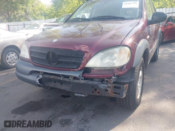 1999 Mercedes-Benz M 320/430/500 with VIN 4JGAB54E5XA127036, listed as a IAAI auction lot 42587793 with 131,129 mi miles and . Bid and sale history available at DreamBid. Image 6.