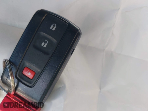 2007 Toyota Prius z VIN JTDKB20U373288946, wystawiony jako IAAI lot #42385536 z przebiegiem 133 336 mil mil oraz . Historia ofert i sprzedaży dostępna na DreamBid. Obrazek 11.