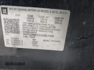 2018 GMC Sierra 1500 SLT z VIN 3GTU2NEC7JG617050, wystawiony jako IAAI lot #42403912 z przebiegiem 215 748 mil mil oraz . Historia ofert i sprzedaży dostępna na DreamBid. Obrazek 9.