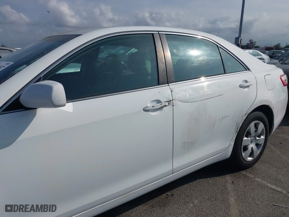 2007 Toyota Camry CE with VIN 4T1BE46K07U527965, listed as a IAAI auction lot 41869257 with 49,333 mi miles. Bid and sale history available at carsss.com. Image 6.