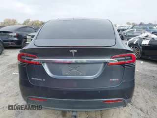 2016 Tesla Model X P90D with VIN 5YJXCAE45GF001485, listed as a IAAI auction lot 41994096 with 88,103 mi miles. Bid and sale history available at carsss.com. Image 16.