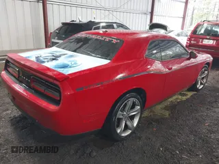 2015 Dodge Challenger SXT z VIN 2C3CDZAG5FH895575, wystawiony jako IAAI lot #41978006 z przebiegiem 125 908 mil mil oraz . Historia ofert i sprzedaży dostępna na DreamBid. Obrazek 4.