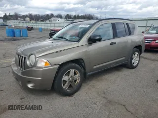 2007 Jeep Compass Sport with VIN 1J8FT47W17D141545, listed as a Copart auction lot 50924935 with 179,805 mi miles and Salvage Title. Bid and sale history available at carsss.com. Image 1.