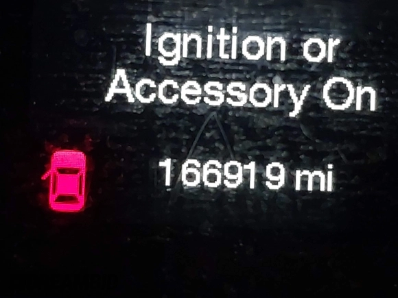 2015 Chrysler 200 Limited with VIN 1C3CCCAB7FN667556, listed as a IAAI auction lot 41787343 with 166,919 mi miles. Bid and sale history available at carsss.com. Image 15.