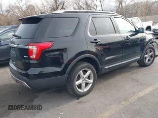 2016 Ford Explorer XLT with VIN 1FM5K8D83GGB62670, listed as a IAAI auction lot 41911701 with 163,798 mi miles and . Bid and sale history available at carsss.com. Image 4.