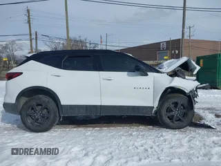 2024 Chevrolet Blazer RS z VIN 3GNKBKRS1RS155981, wystawiony jako IAAI lot #41614035 z przebiegiem 1383 mil mil oraz . Historia ofert i sprzedaży dostępna na DreamBid. Obrazek 13.