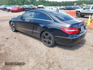 2013 Mercedes-Benz E 350 with VIN WDDKJ5KB0DF196368, listed as a IAAI auction lot 42614392 with 212,552 mi miles and . Bid and sale history available at DreamBid. Image 3.
