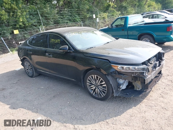 2020 Kia Cadenza Technology with VIN KNALC4J14L5220622, listed as a IAAI auction lot 39943889 with 67,468 mi miles. Bid and sale history available at carsss.com. Image 1.