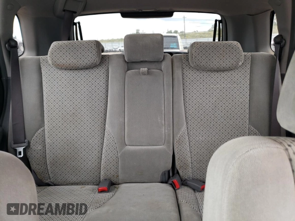 2005 Hyundai Tucson GLS with VIN KM8JN72D05U139992, listed as a Copart auction lot 70786014 with 108,827 mi miles and Salvage Title. Bid and sale history available at carsss.com. Image 10.