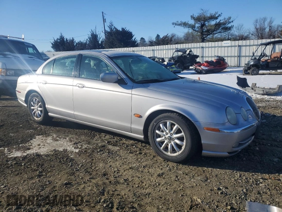 2001 Jaguar S-Type with VIN SAJDA01PX1GM07098, listed as a Copart auction lot 41998545 with 57,362 mi miles and Clean Title. Bid and sale history available at DreamBid. Image 4.